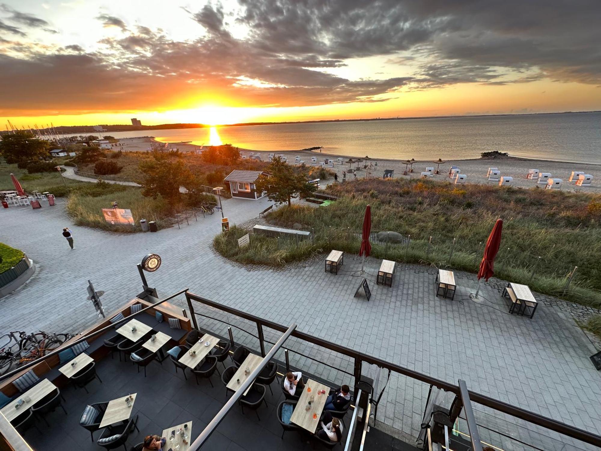 Seaside-Strandhotel Timmendorfer Strand Exterior photo