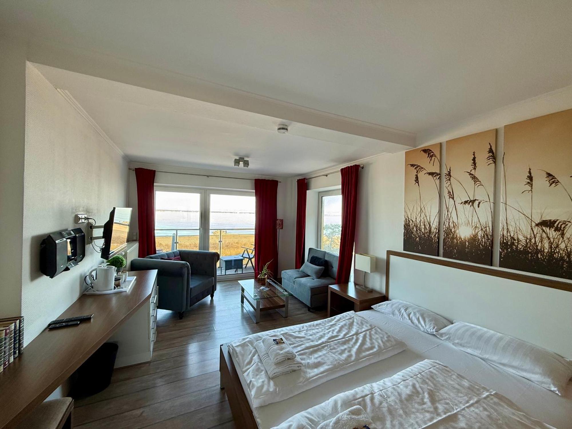 Seaside-Strandhotel Timmendorfer Strand Exterior photo
